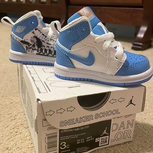 NEW IN BOX Jordan 1 MID SS Toddler Sneakers